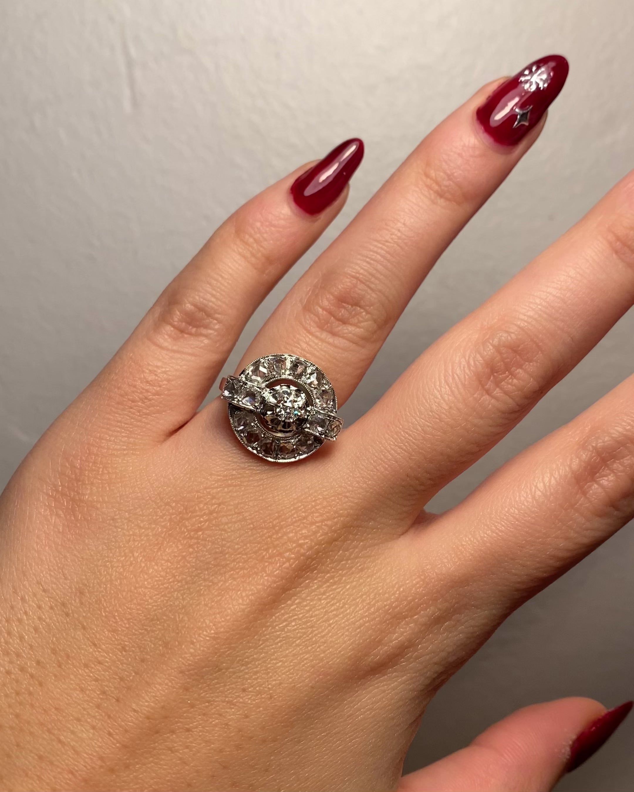 Bague Art Déco 15 Diamants 0.73 carat &quot;Dolly&quot;