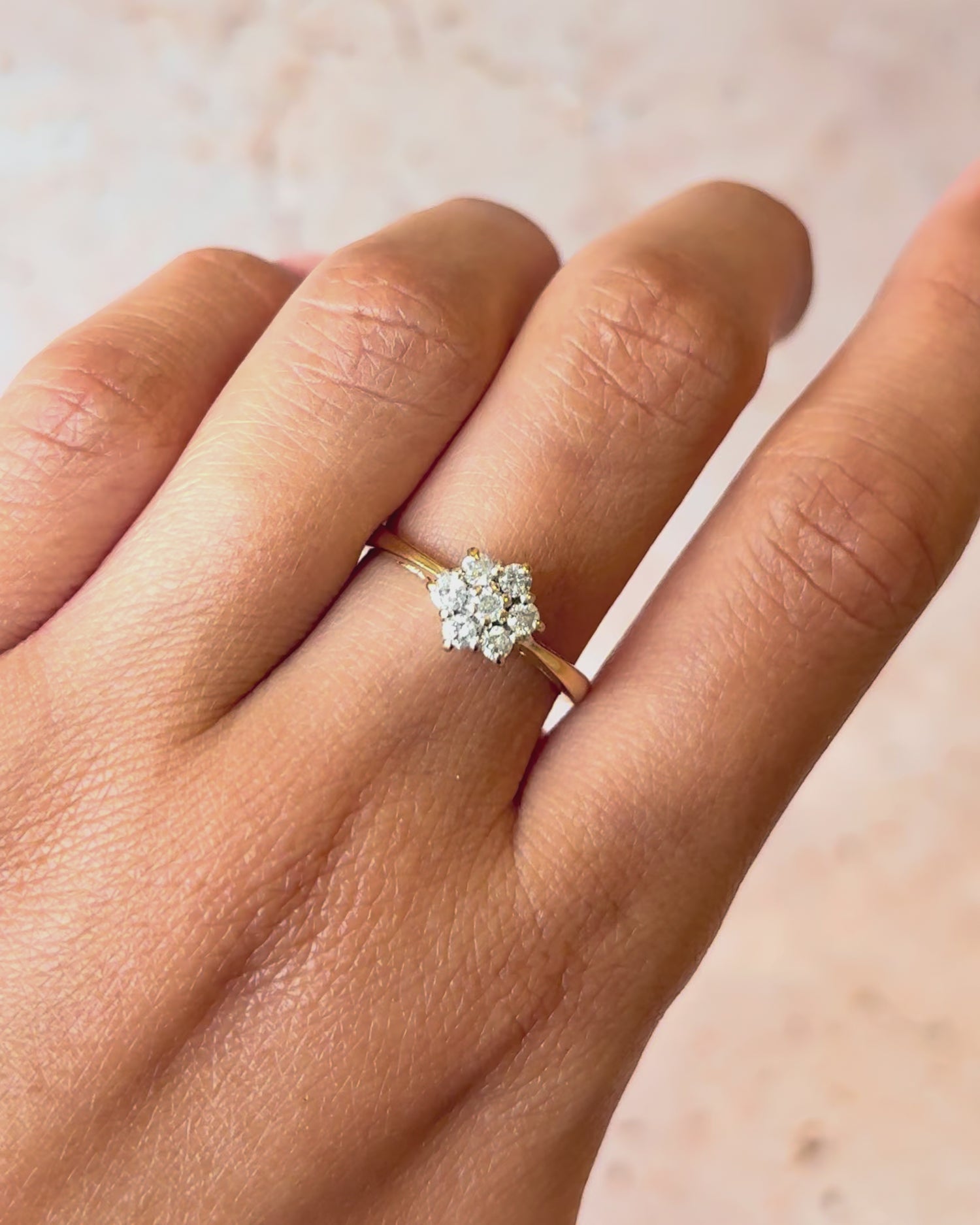Bague Marguerite Diamants 0.34 carat "Safia"