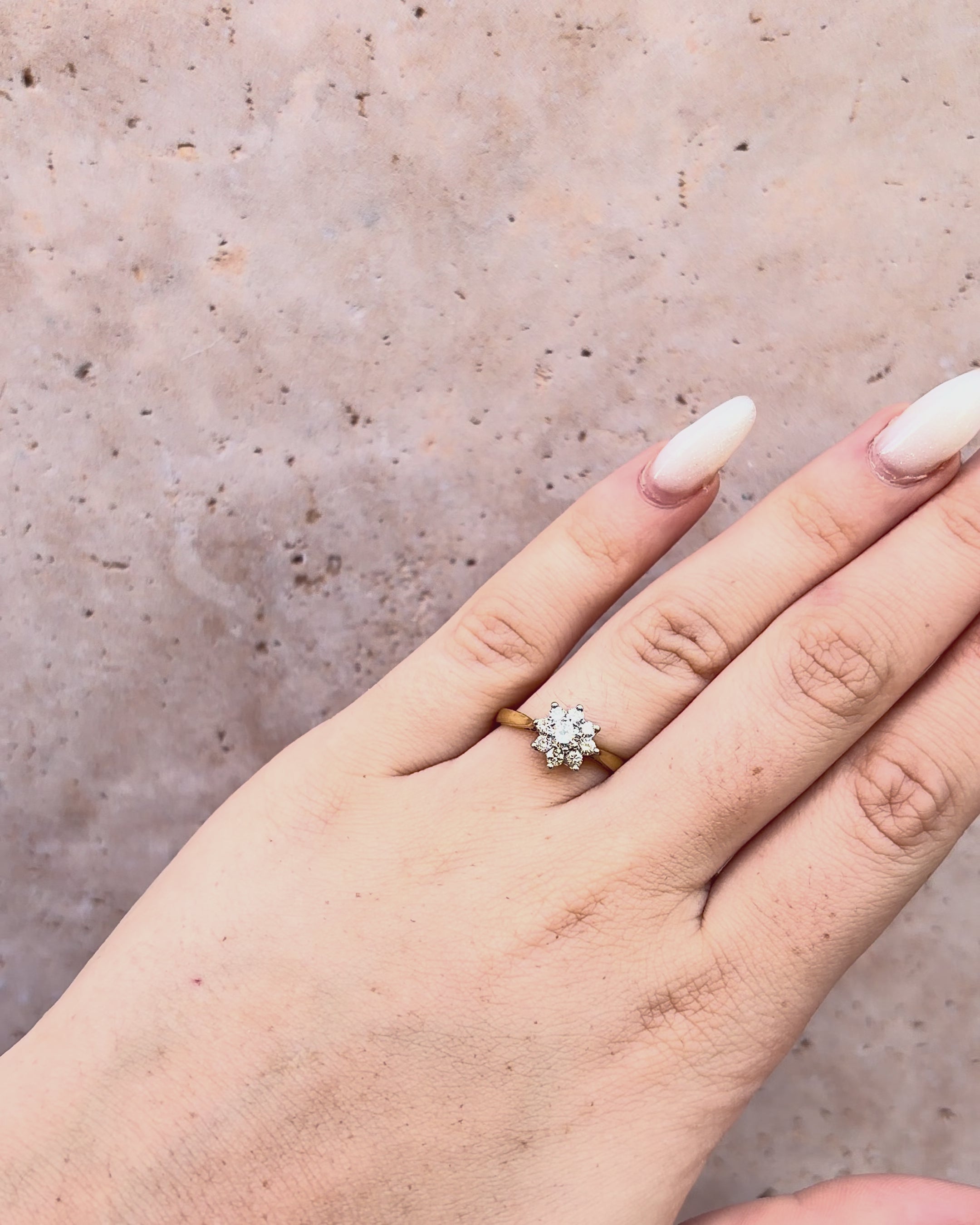 Daisy Diamond Ring 0.44 carat "Camellia"
