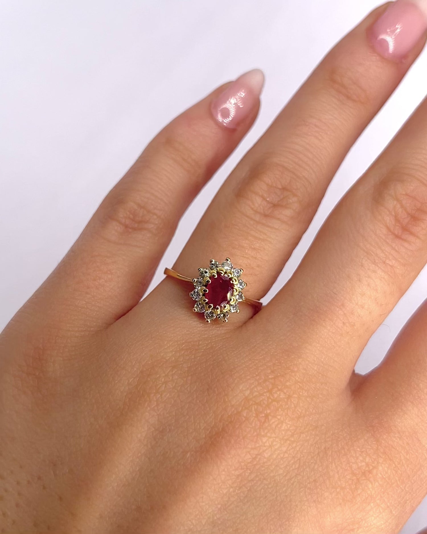 Bague Marguerite Rubis 0.25 carat &amp; Diamants 0.24 carat "Mona"