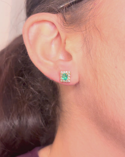 "Mailys" Daisy Stud Earrings Emeralds 0.60 carat &amp; Diamonds 0.24 carat