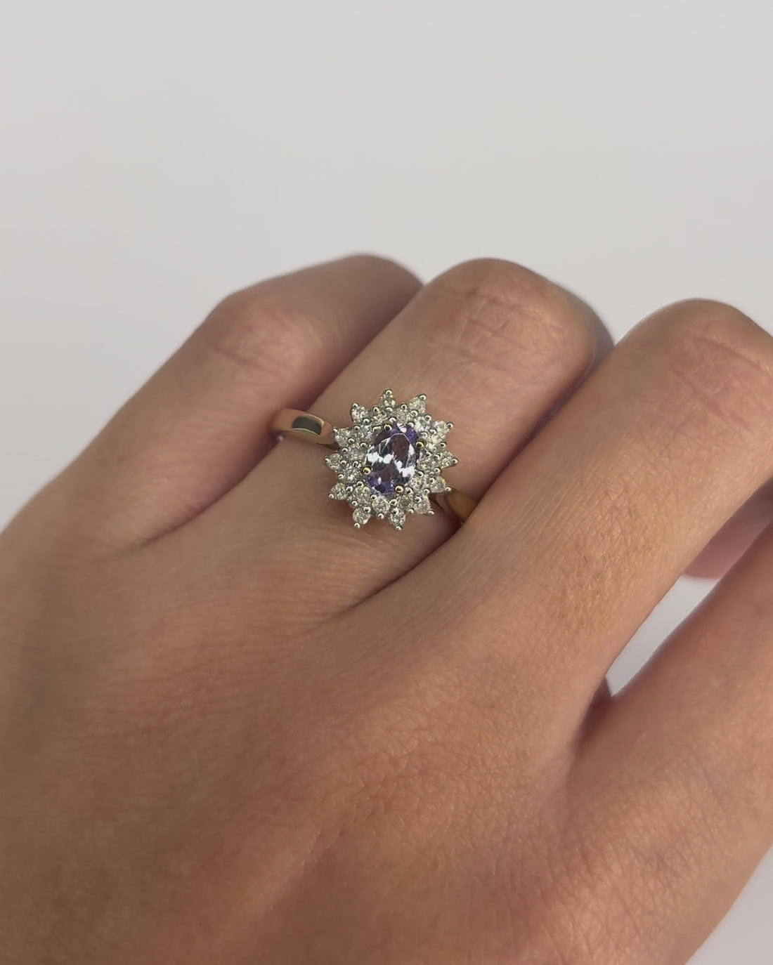 Bague Marguerite Tanzanite 0.45 ct &amp; 24 Diamants &quot;Anaya&quot;