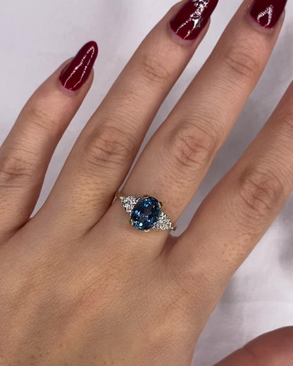 Bague Trilogie Topaze 2.30 carats &amp; Diamants &quot;Suzie&quot;