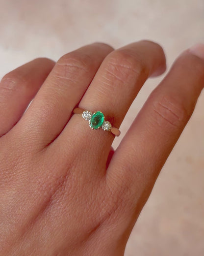 Bague Trilogie Émeraude 0.30 carat &amp; Diamants "Suzanne"