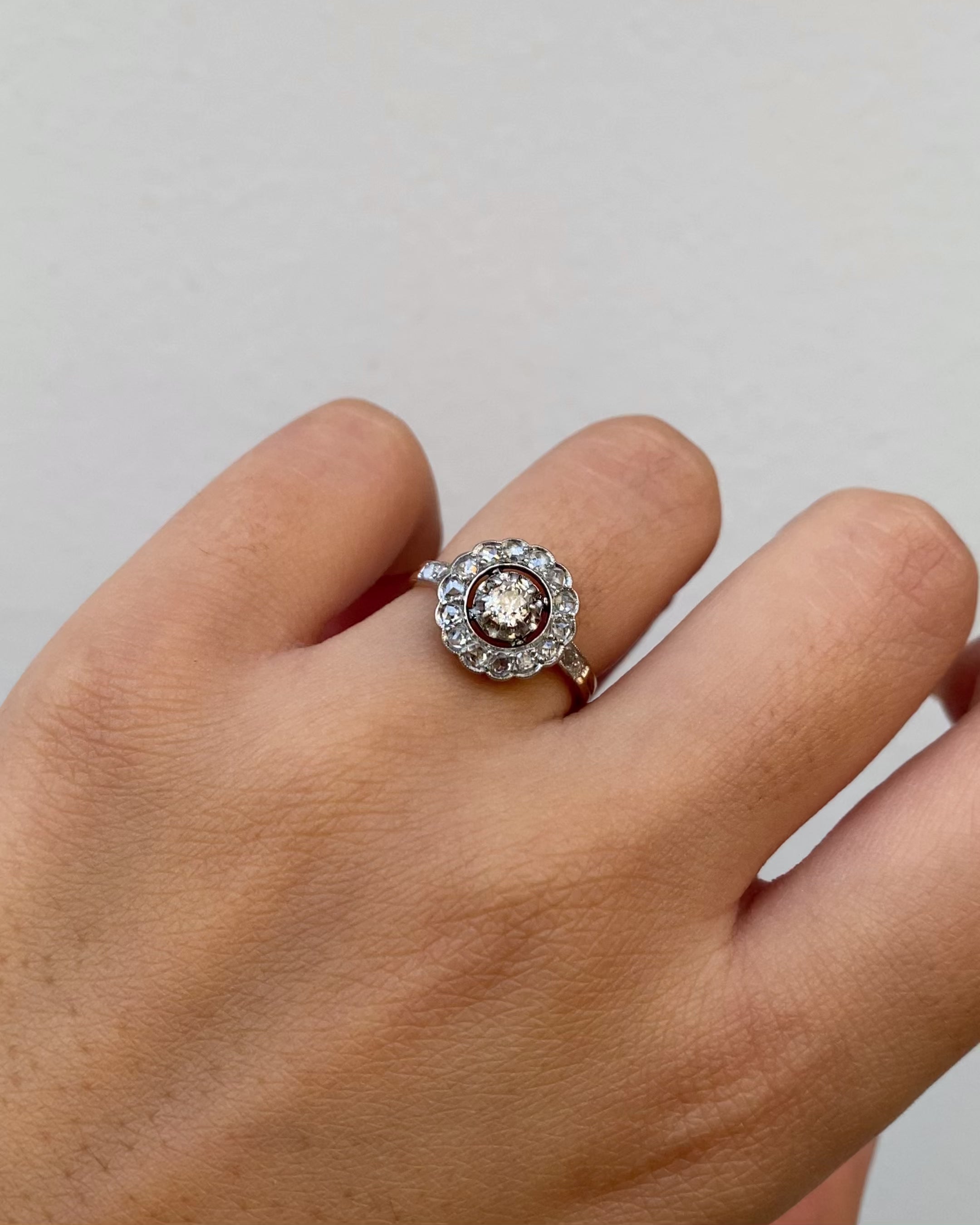 Bague Marguerite Art-deco Diamants "Solene"