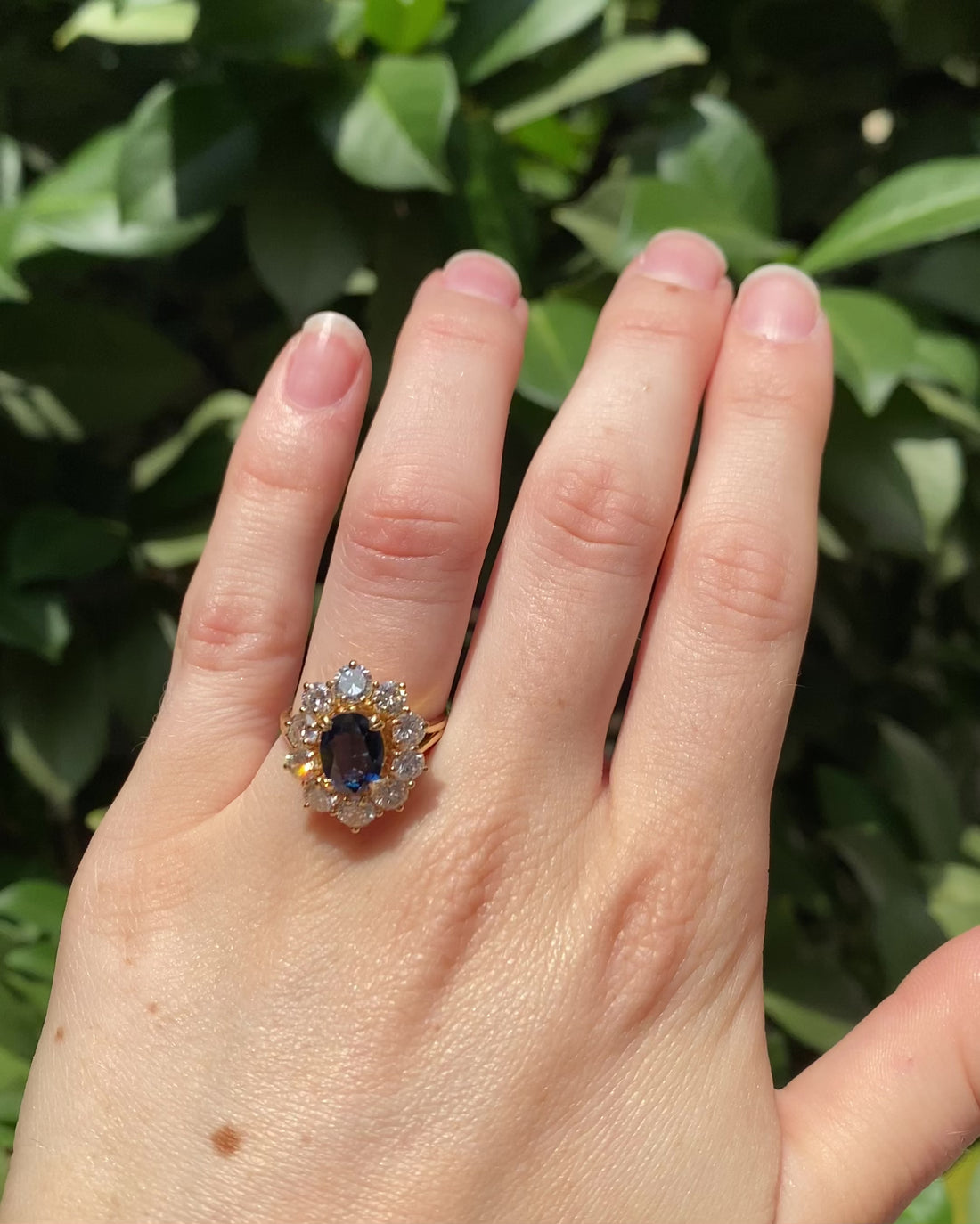 Bague Marguerite Saphir 1.20 carat &amp; Diamants 2 carats &quot;Eleonore&quot;