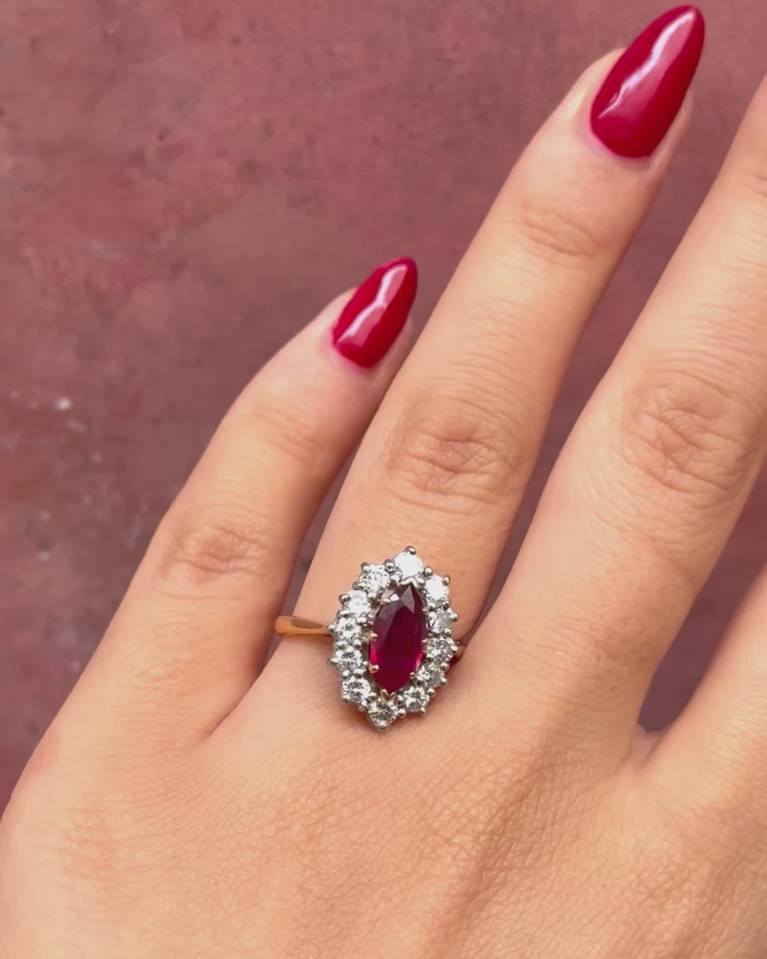 Bague Marguerite Marquise Rubis 1.17 carat &amp; Diamants 0.60 carat 4.98g "Stephanie"