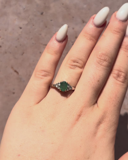 Bague Trilogie Émeraude 0.70 carat &amp; Diamants 0.35 carat "Hélène"