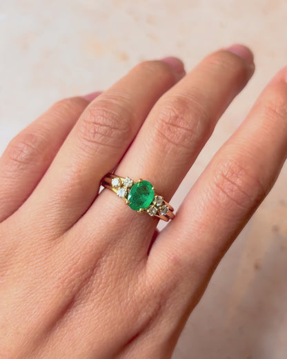 Bague Trilogie Émeraude 0.94 carat &amp; Diamants 0.30 carat "Cléa"