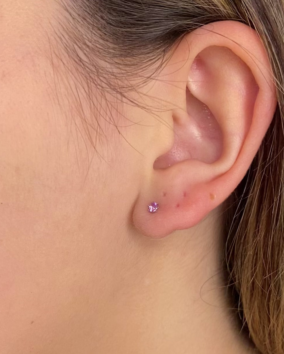 Pendientes de botón con zafiros rosas "Gabrielle"