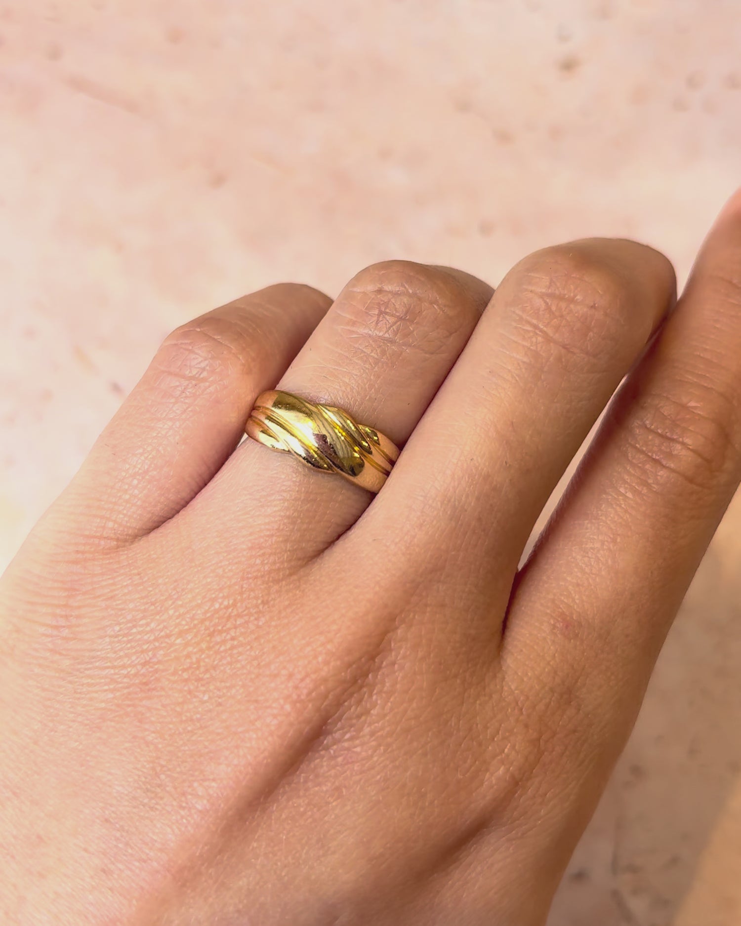 18-Carat Yellow Gold "Sylvine" Bangle Ring
