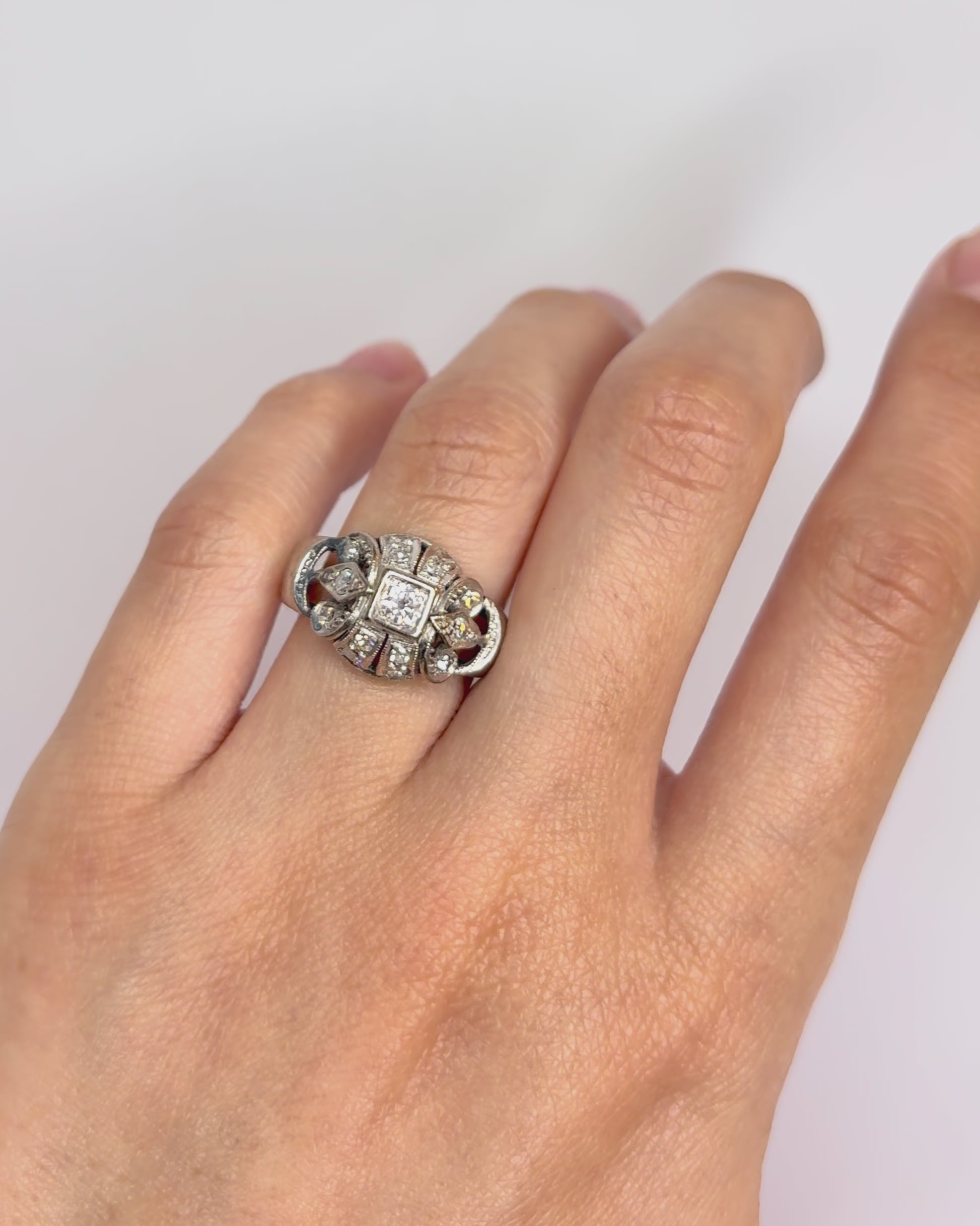 Bague Dôme Art Déco Diamants 0.49 carat "Elisabeth"