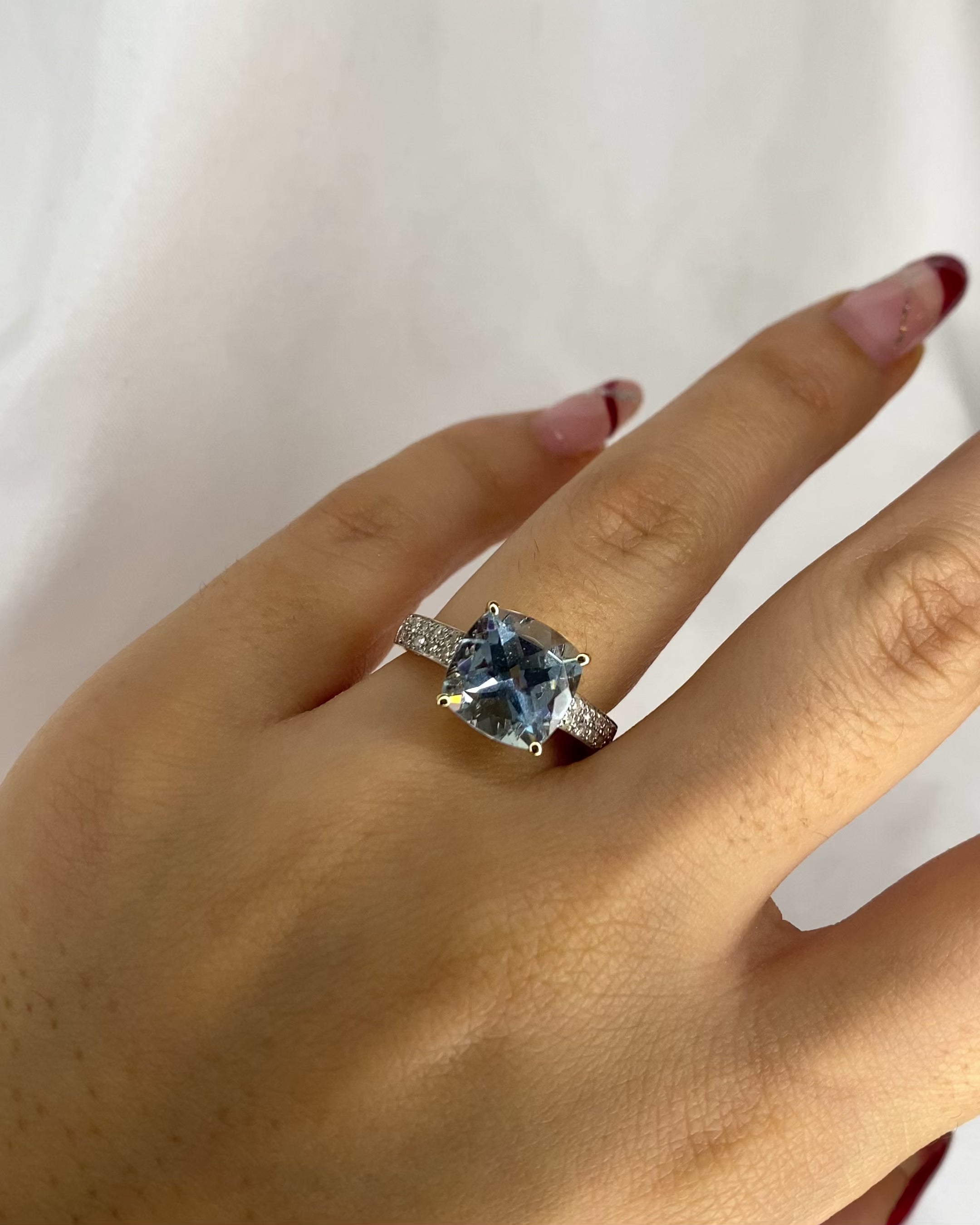 Bague Cocktail Aigue- Marine 4.50 carats &amp; 20 Diamants "Stella"