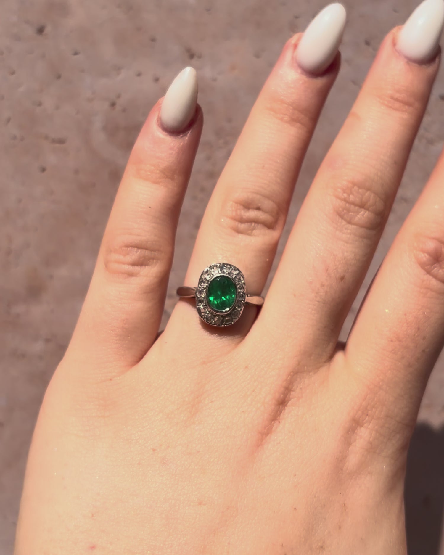 Art Deco Emerald 0.95 Carat &amp; Diamonds 0.20 Carat Ring "Linda"