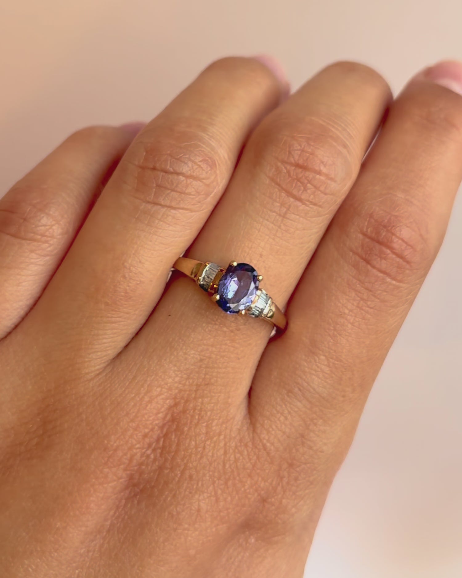 Trilogy Ring Tanzanite 0.85 carat &amp; Diamonds "Amélia"