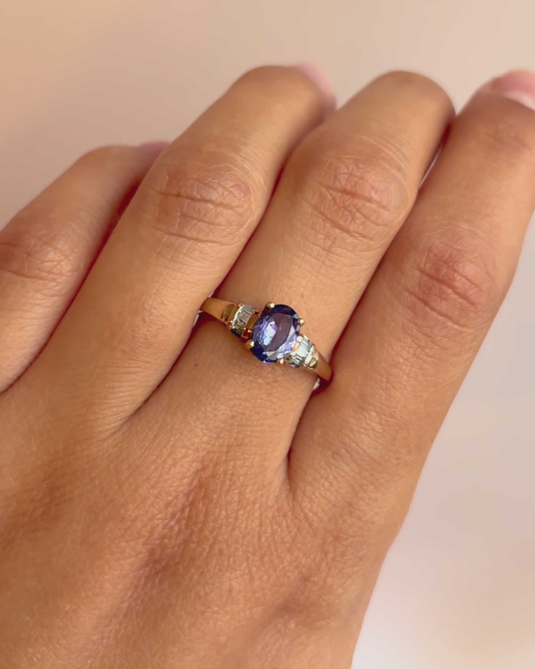 Trilogy Ring Tanzanite 0.85 carat &amp; Diamonds "Amélia"