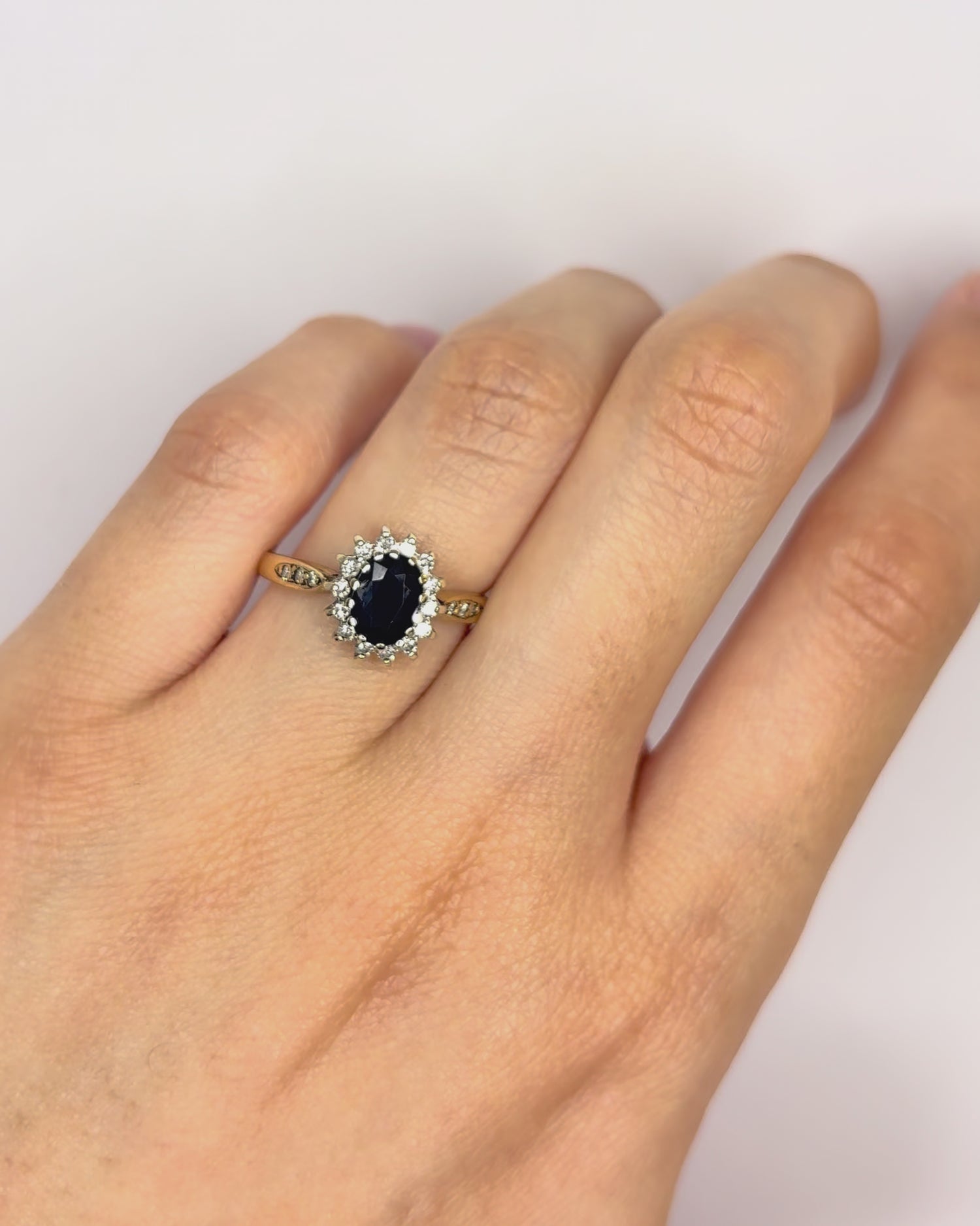 Bague Marguerite Saphir 1.26 carat &amp; Diamants "Elisa"