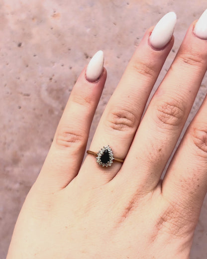 Anillo Marguerite Zafiro 0.45 quilates y Diamantes "Manon"