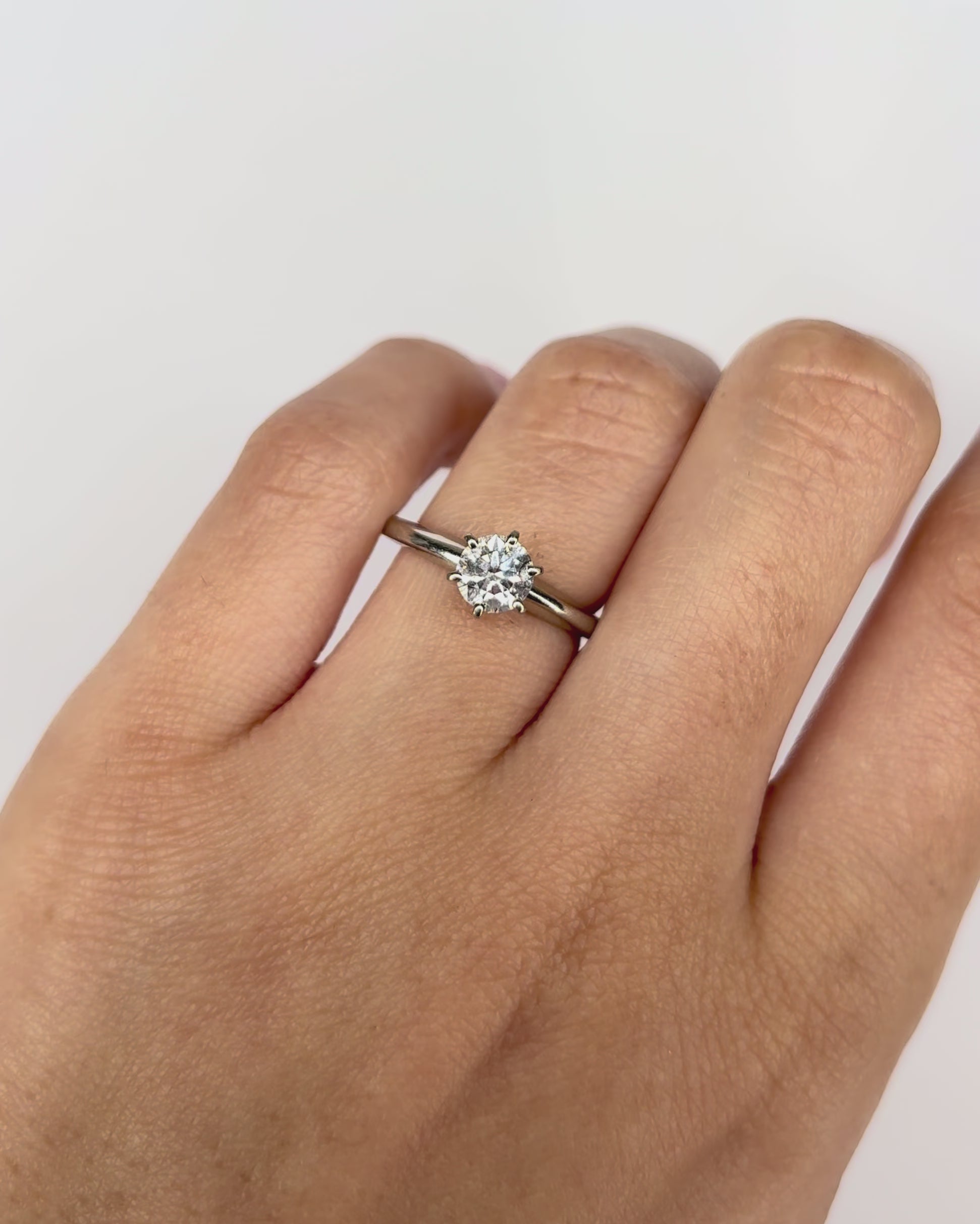 Anillo solitario de diamante 0,57 quilates "Thaïs"