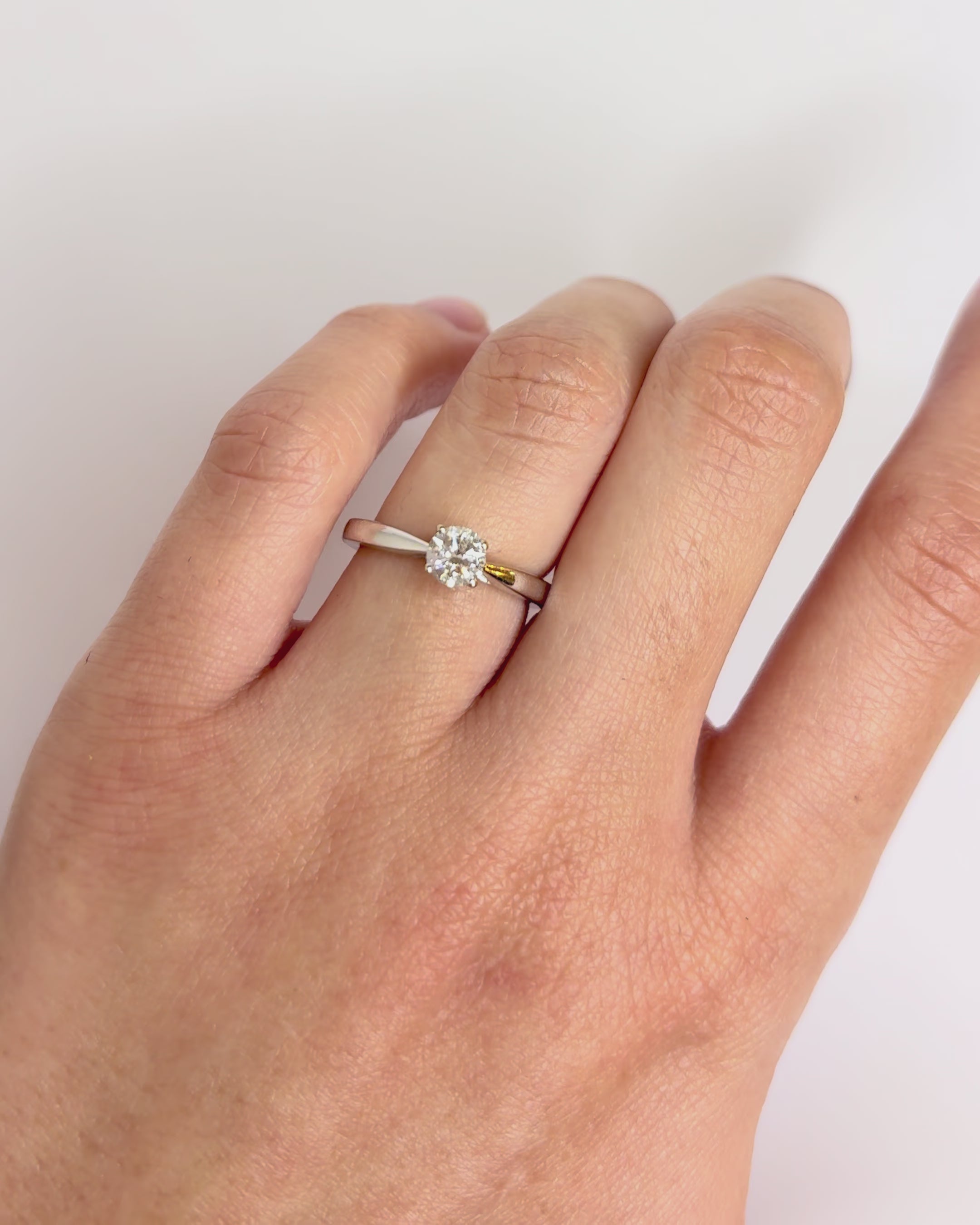 Bague Solitaire Diamant 0.41 carat "Rina"