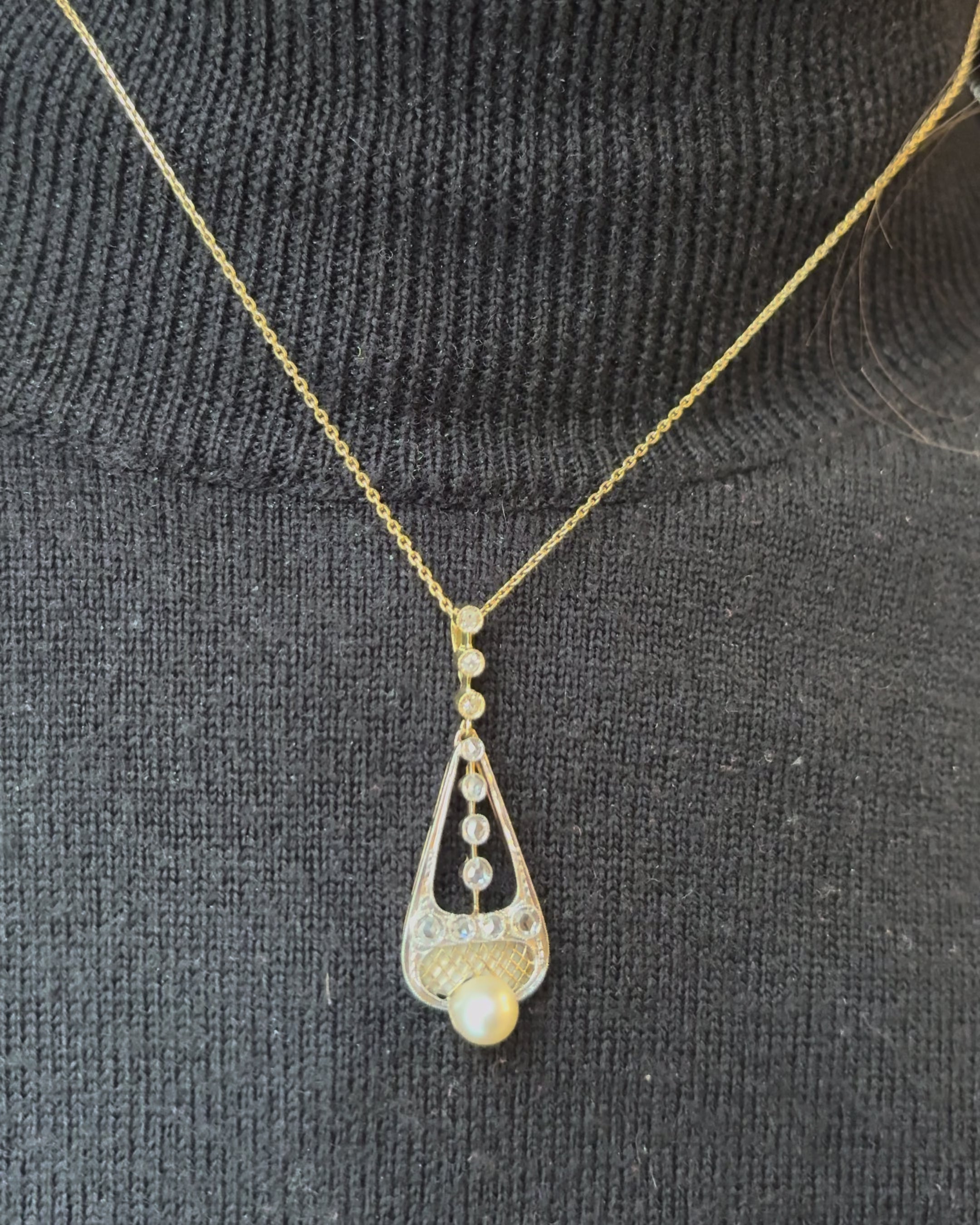 Pendentif Art Déco Diamants, Perle &amp; Nacre "Ama"