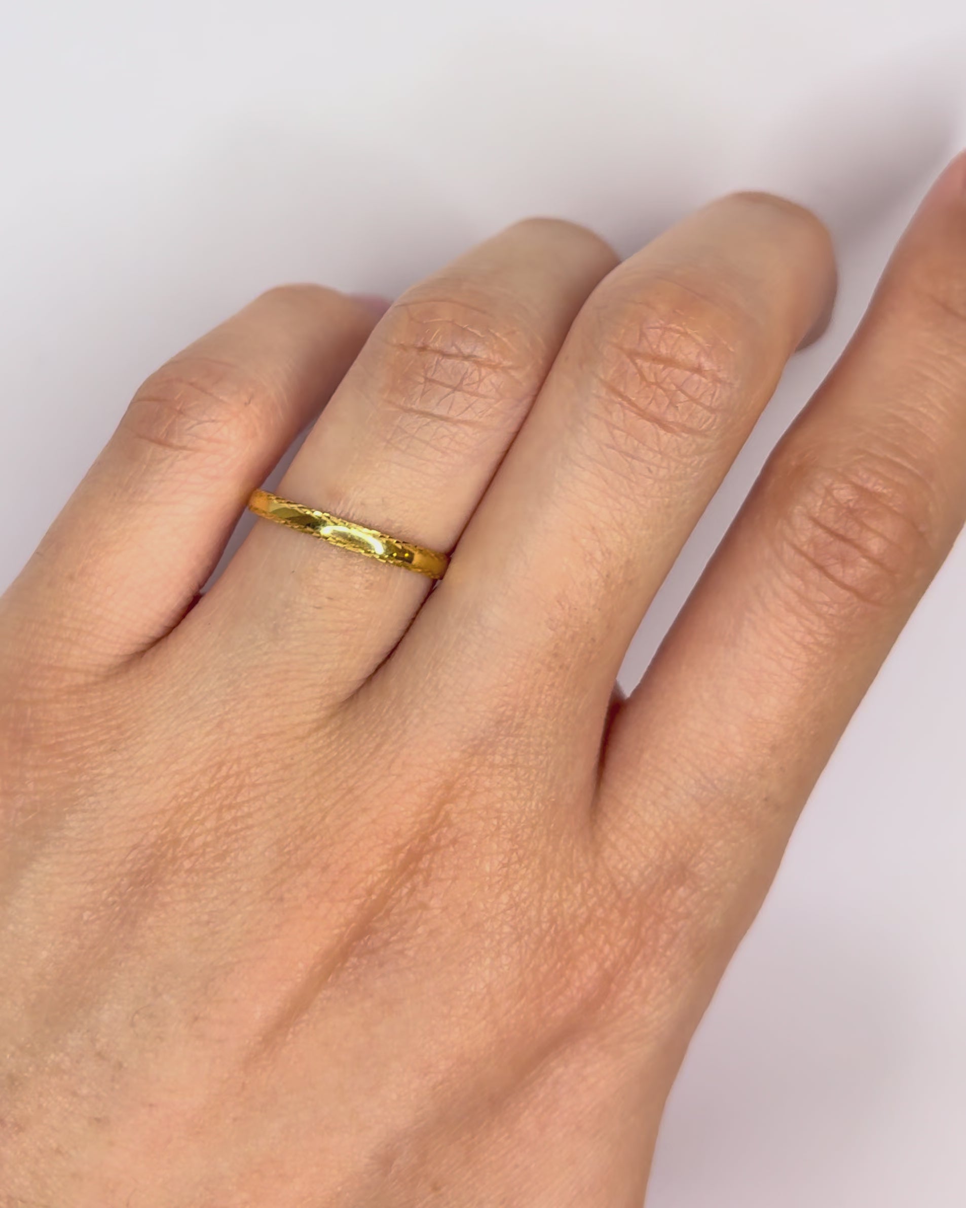 Bague Alliance Or Jaune 18 carats "Babylon"