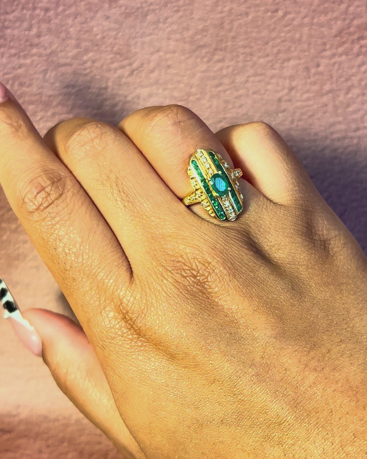 Art Deco Style Emerald 1.09 carat &amp; Diamond Ring "Johanna"