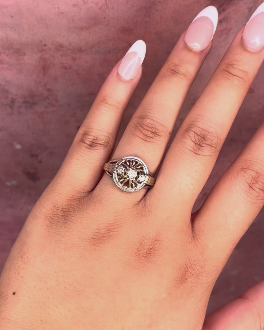 Art Deco Style Ring 0.25 Carat Diamonds &amp; 18 Carat Gold 5.85g "Romy"
