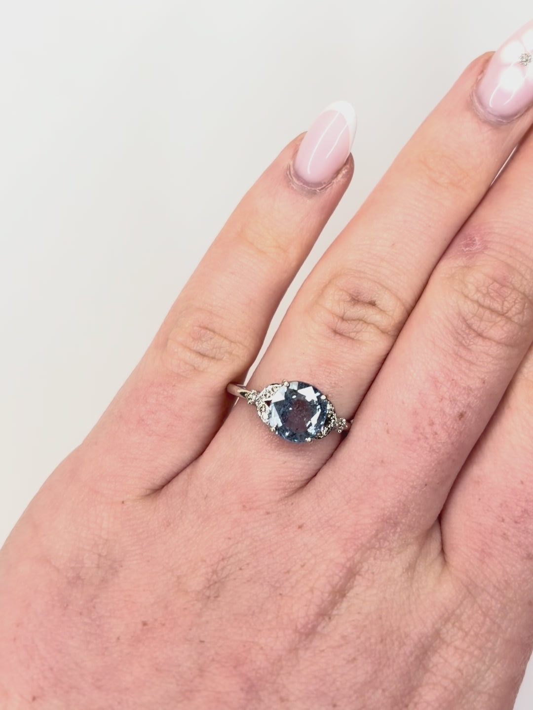 Bague Trilogie Saphir 2.70 carats &amp; Diamants "Florie"