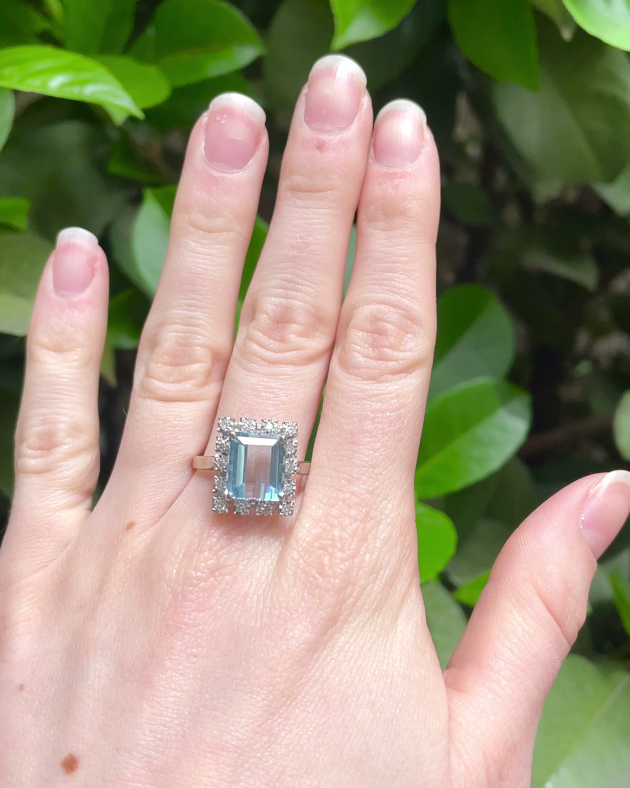 Bague Marguerite Aigue-Marine 3.45 carats &amp; Diamants "Roxane"