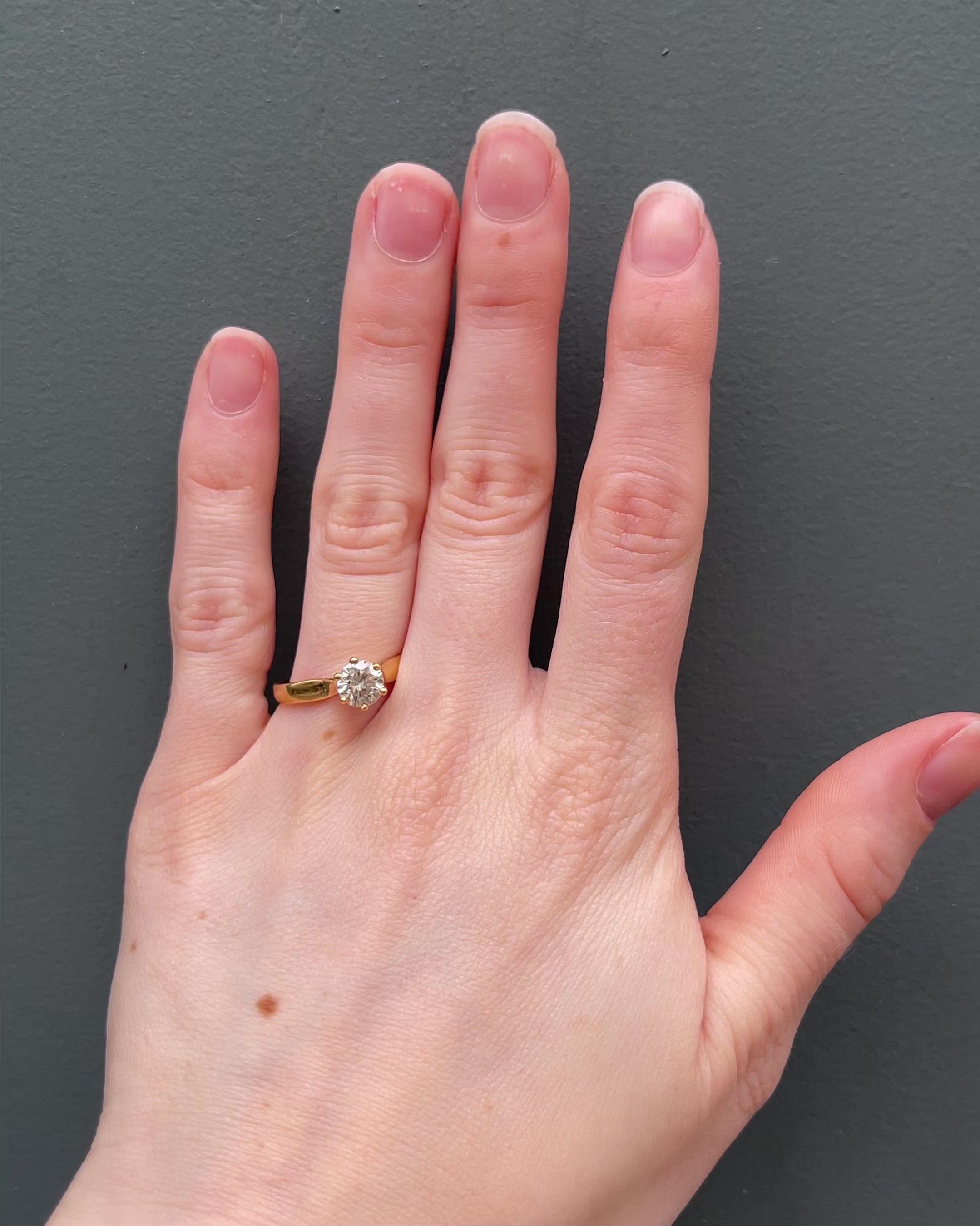 Anillo solitario diamante 0.94 quilates "Joline"