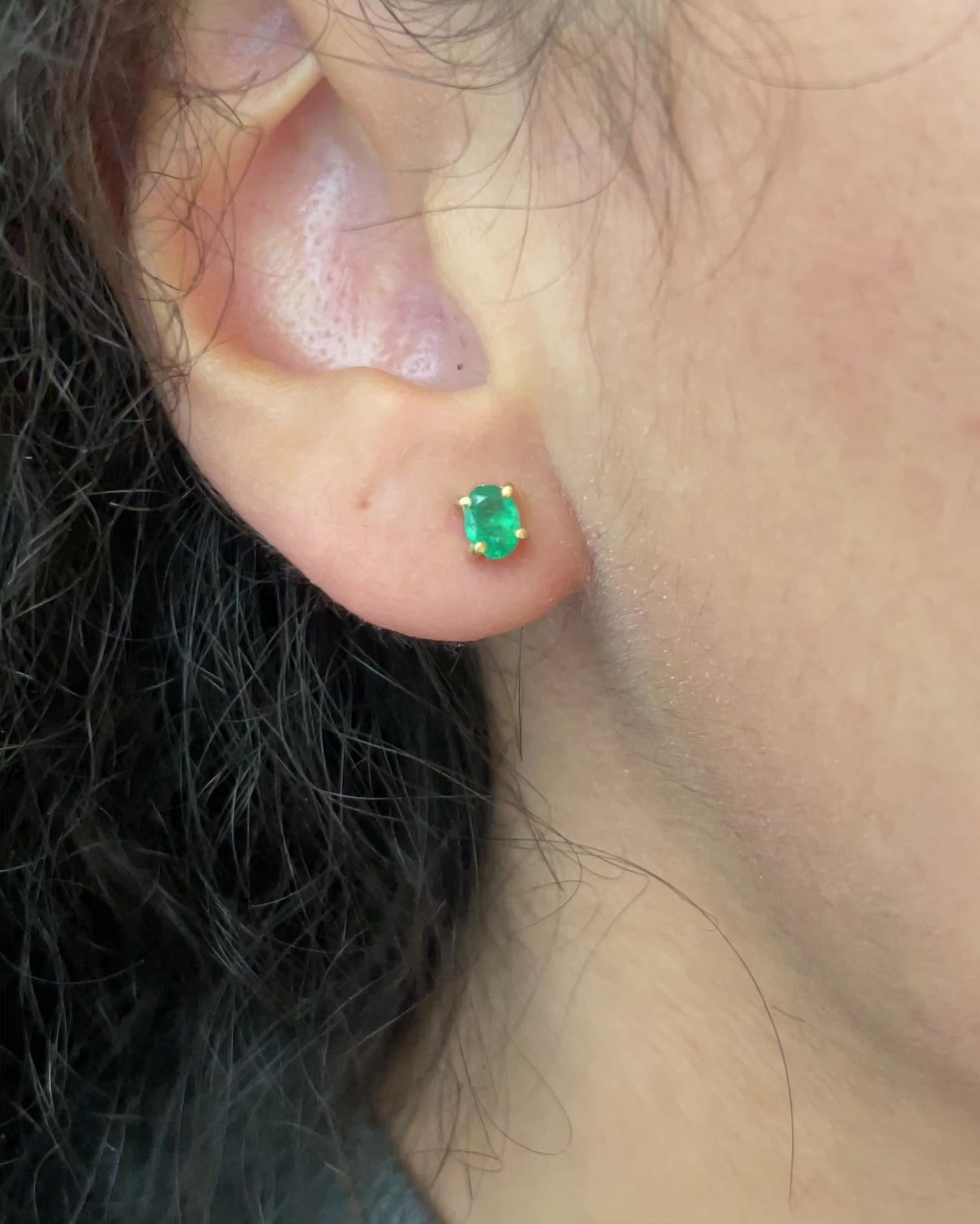 Puces Émeraudes 0.60 carat &quot;Melissa&quot;
