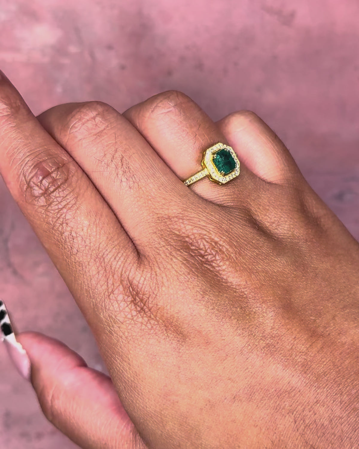 Art Deco-Style Emerald &amp; Diamond Ring "Rémi"