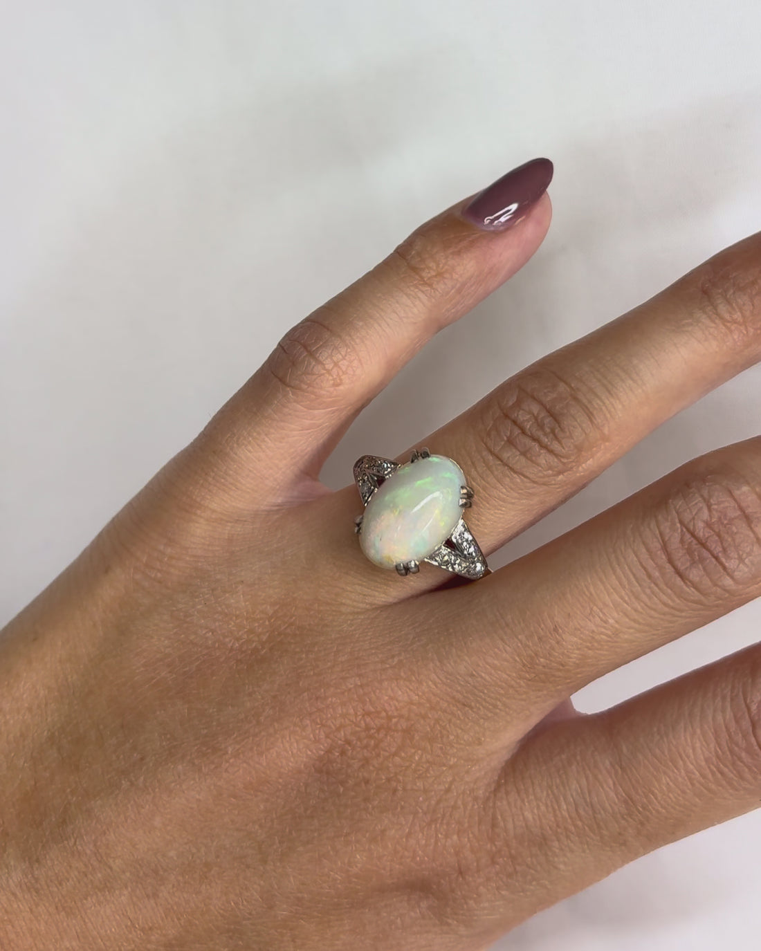 Bague Trilogie Opale 6 carats &amp; Diamants &quot;Dania&quot;