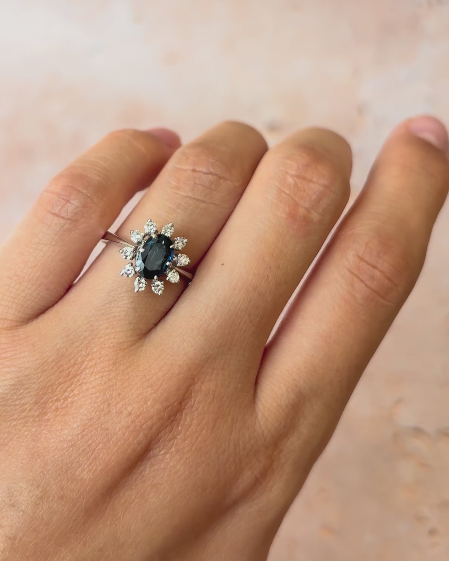 Bague Marguerite Saphir 1 carat &amp; Diamants 0.25 carat "Loreleï"