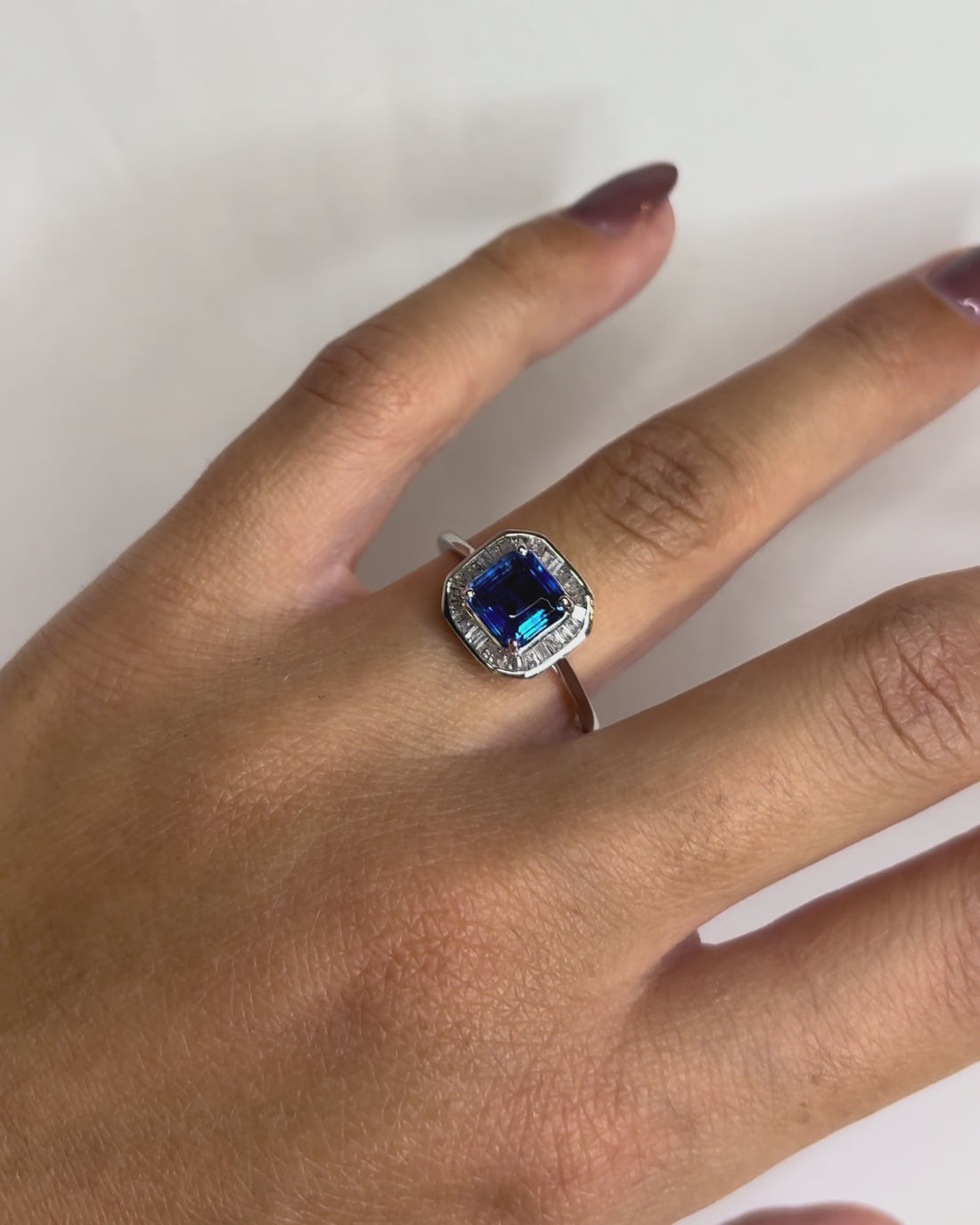 Bague Marguerite Cyanite 2.40 carats &amp; Diamants &quot;Lise&quot;