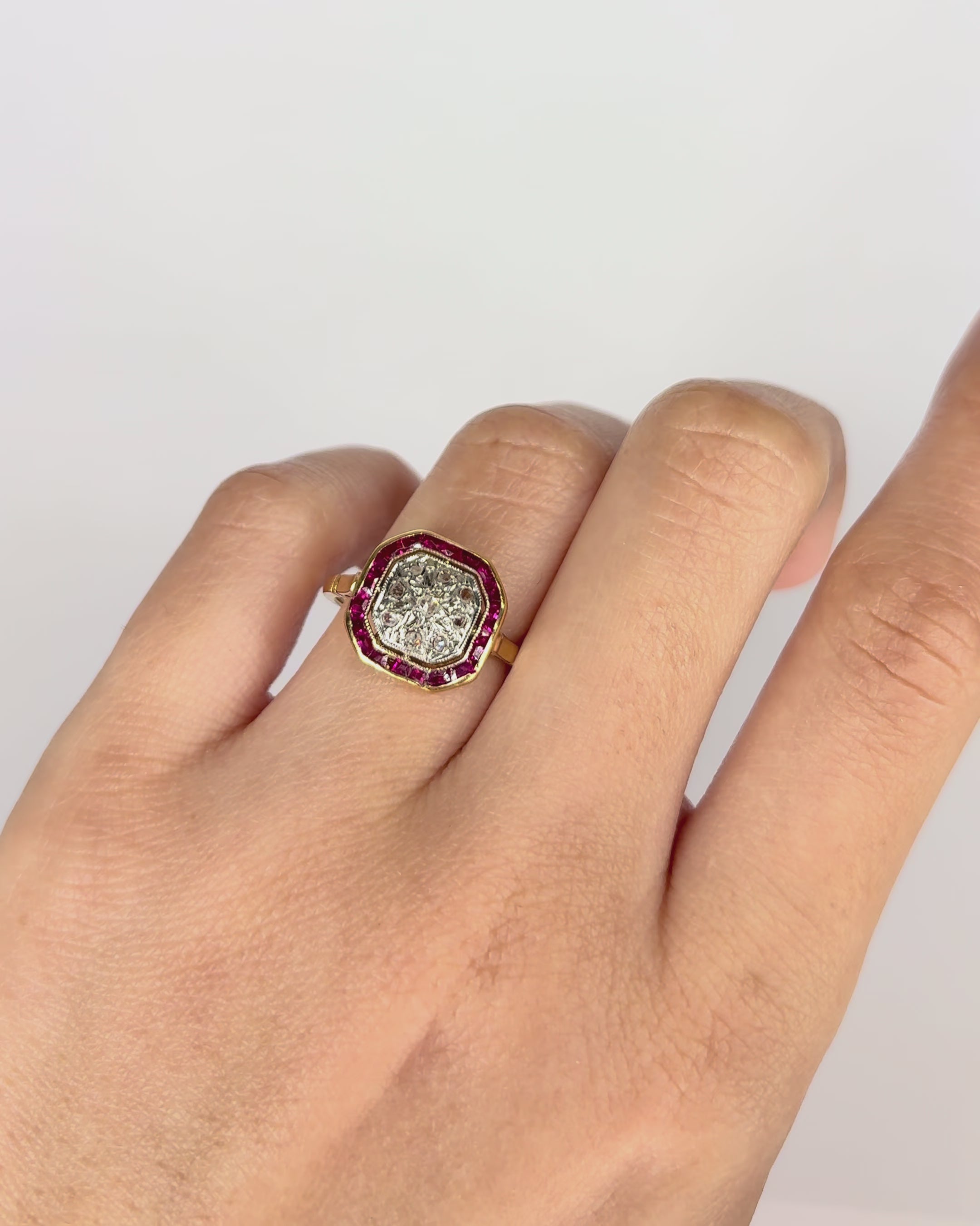 Bague Art Déco Rubis 0.40 carat &amp; Diamants "Karina"