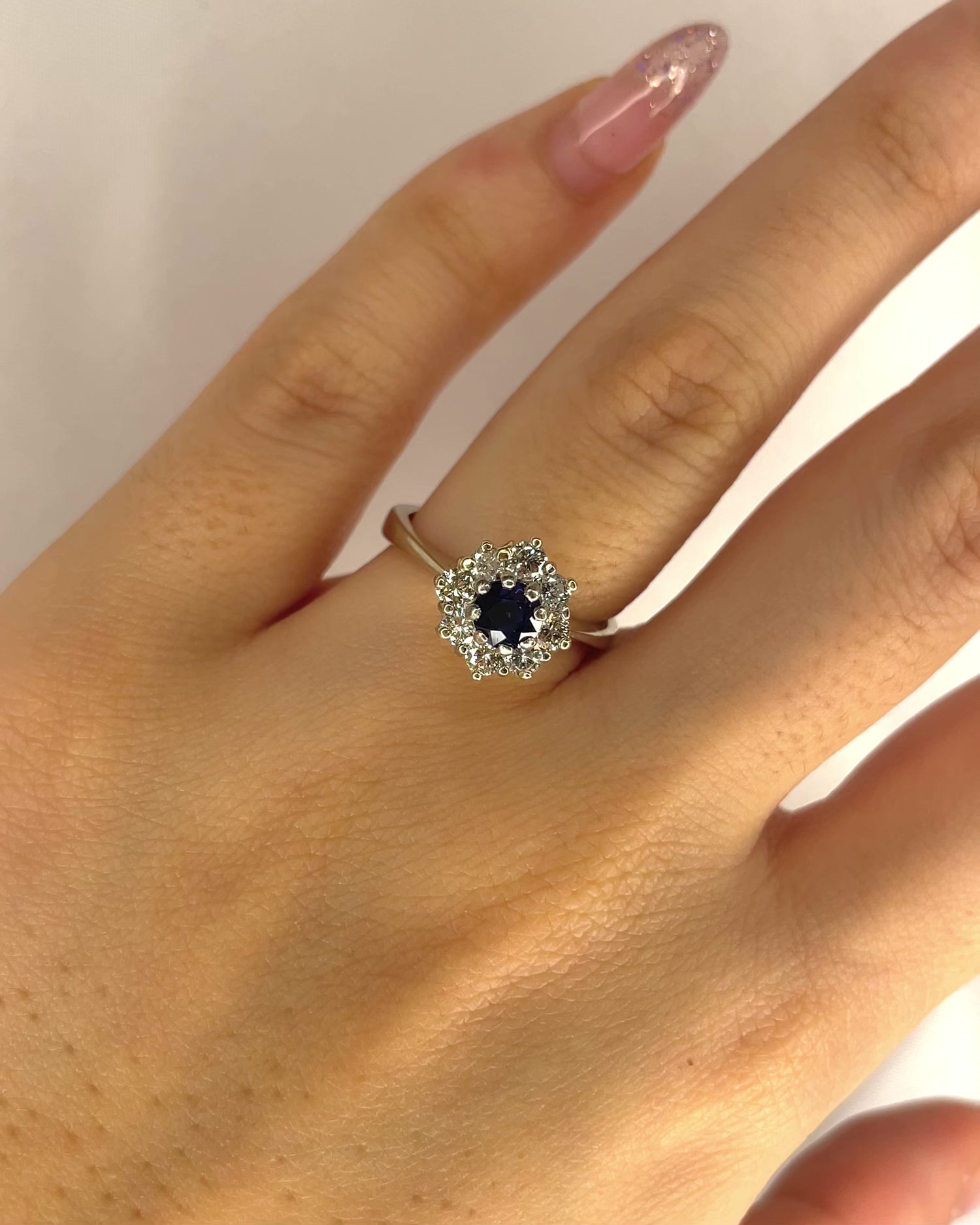 Bague Marguerite Saphir 0.50 carat &amp; Diamants 0.40 carat "Iona"