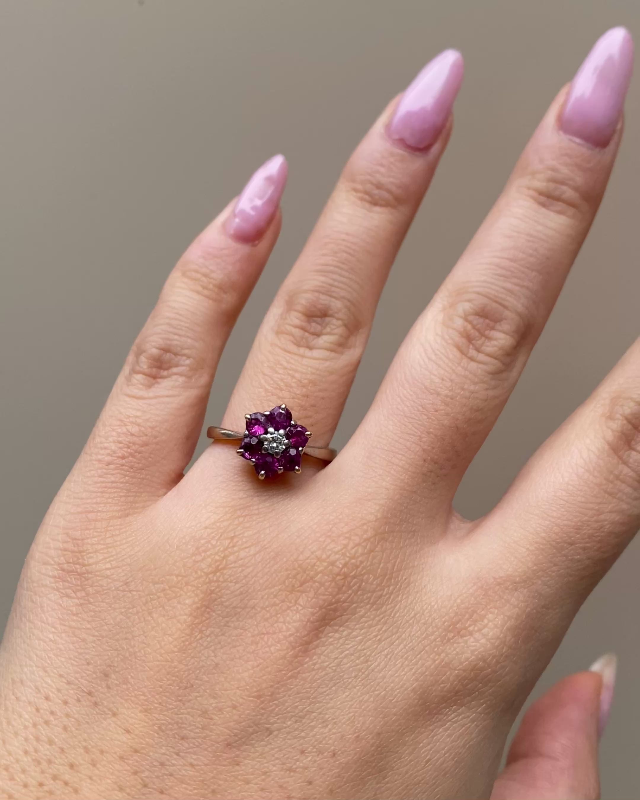 Bague Marguerite Rubis 1 carat &amp; 1 Diamant "Ingrid"