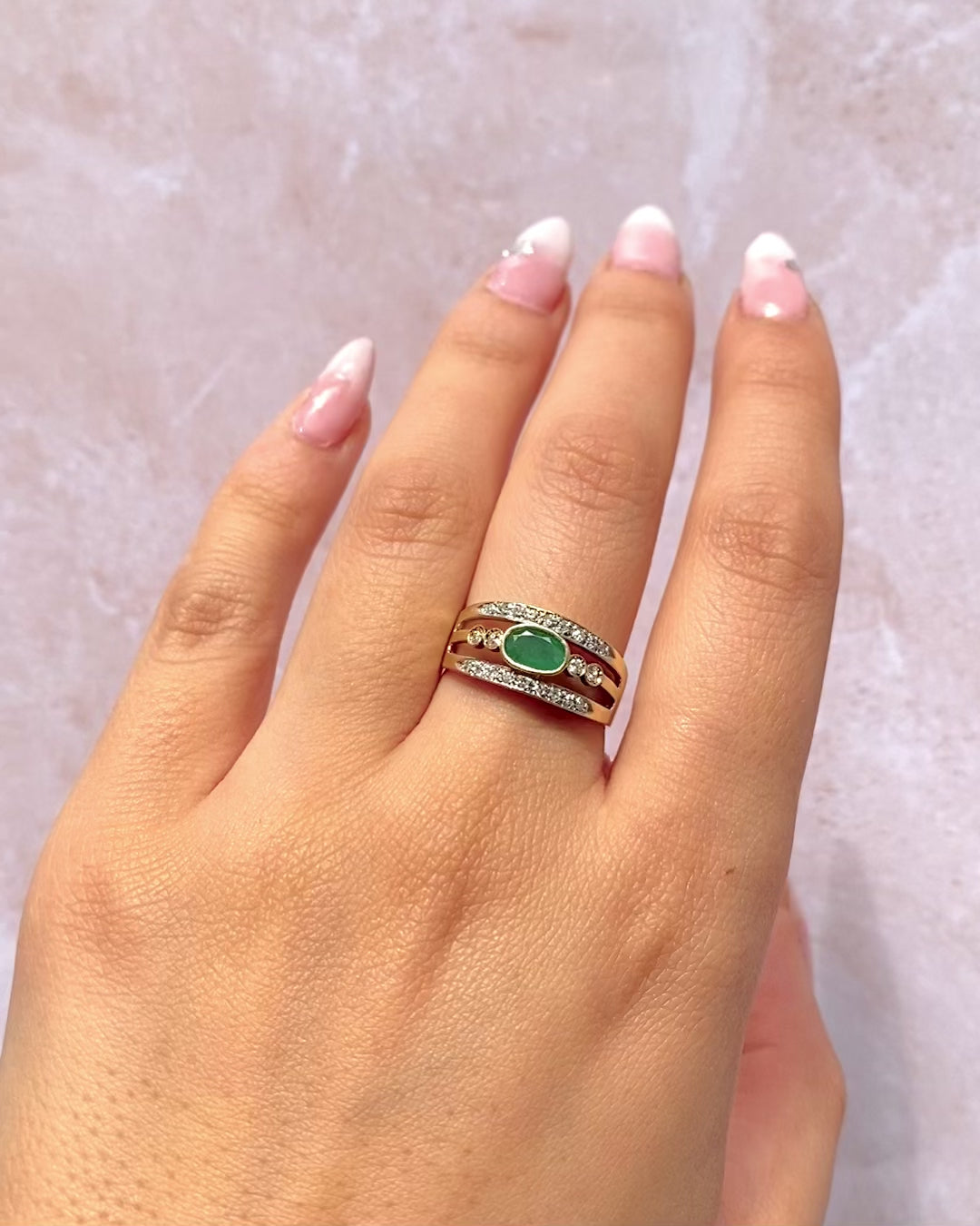 Emerald 0.38 Carat and Diamonds "Olympe" Bangle Ring