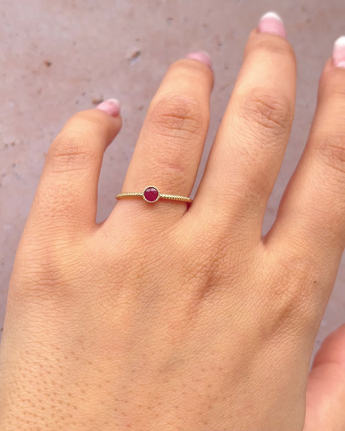 Bague Solitaire Rubis 0.20 carat "Gabriella"