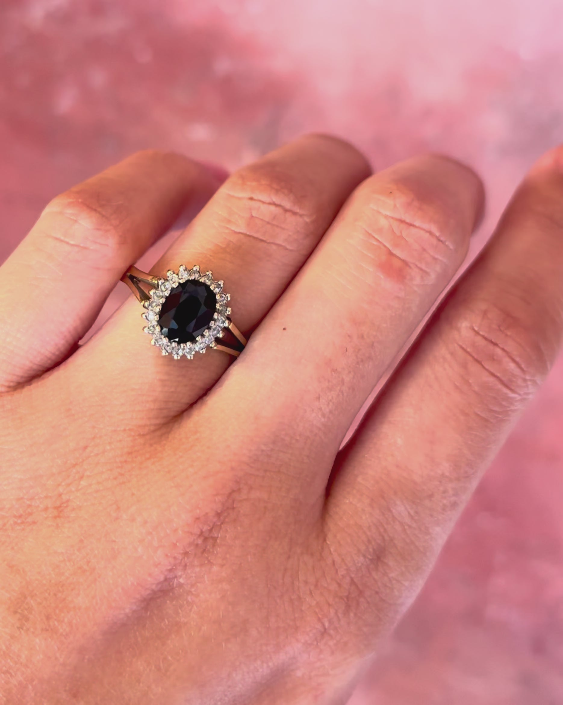 Bague Marguerite Saphir 1.62 carat &amp; Diamants 0.20 carat "Jennifer"