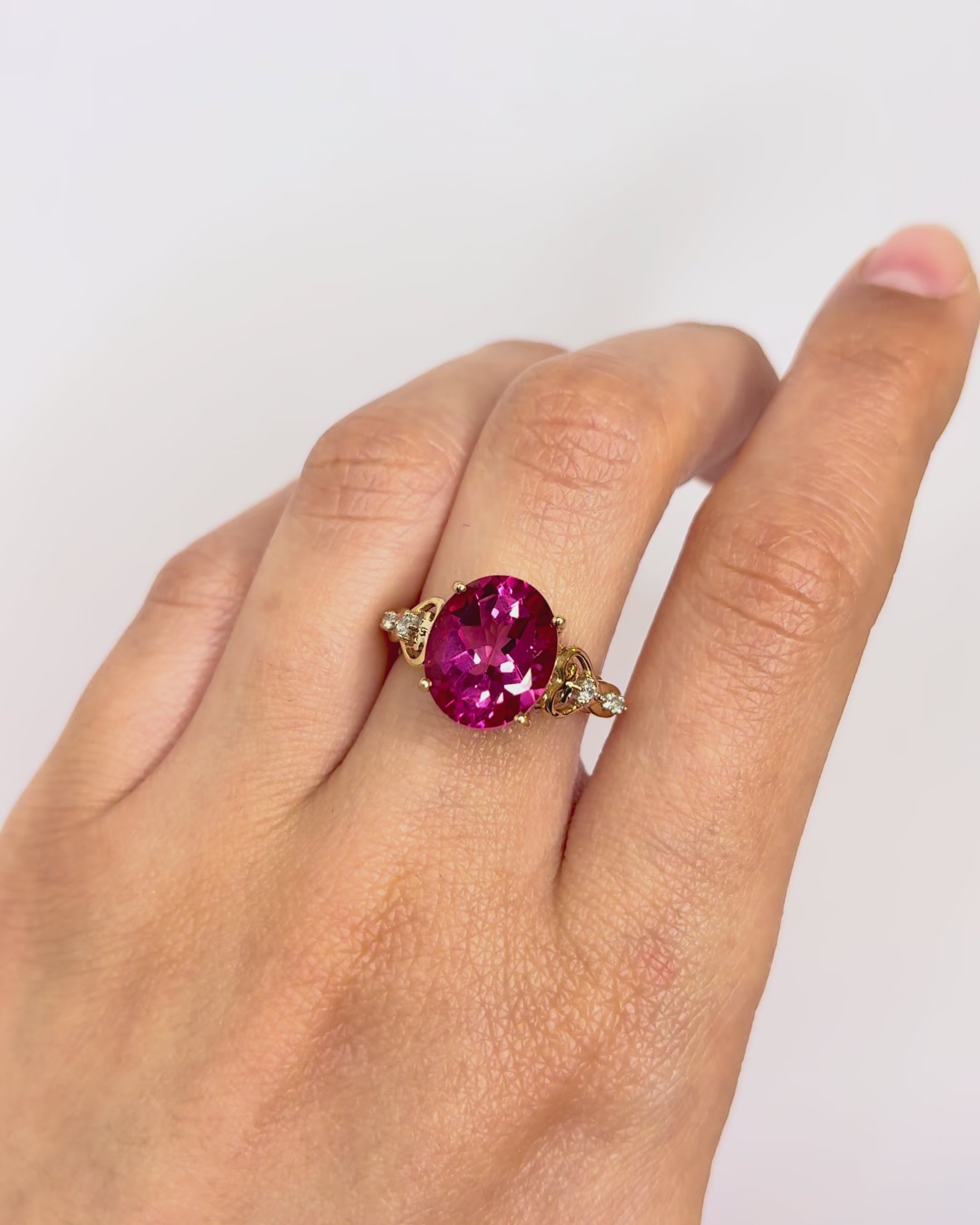 Bague Trilogie Topaze Rose 6.50 carats &amp; Diamants "Enora"