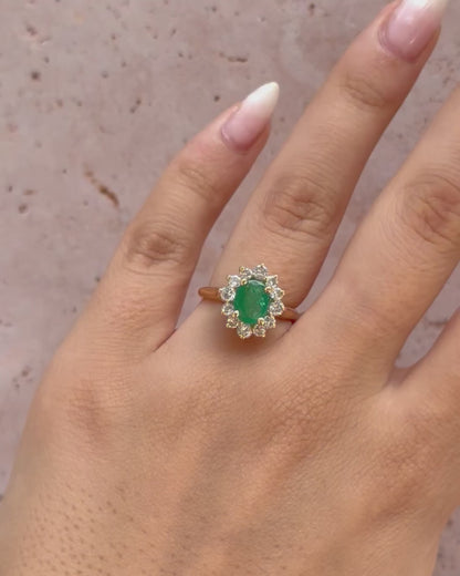 Anillo Marguerite Esmeralda 1.05 quilates y Diamantes 0.42 quilates "Ava"