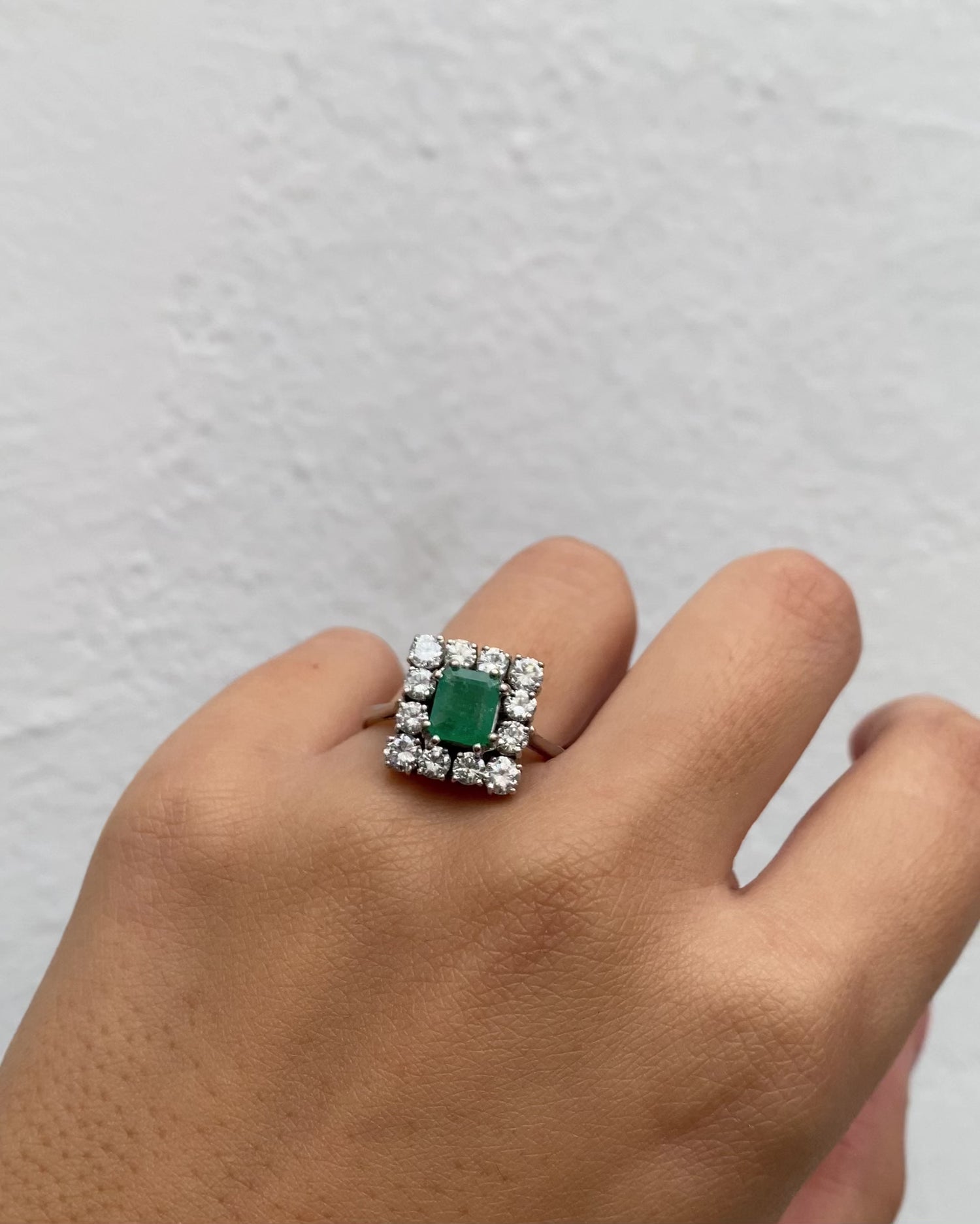 Bague Marguerite Émeraude 1 carat et diamants 1.04 carat &quot;Laureline&quot;