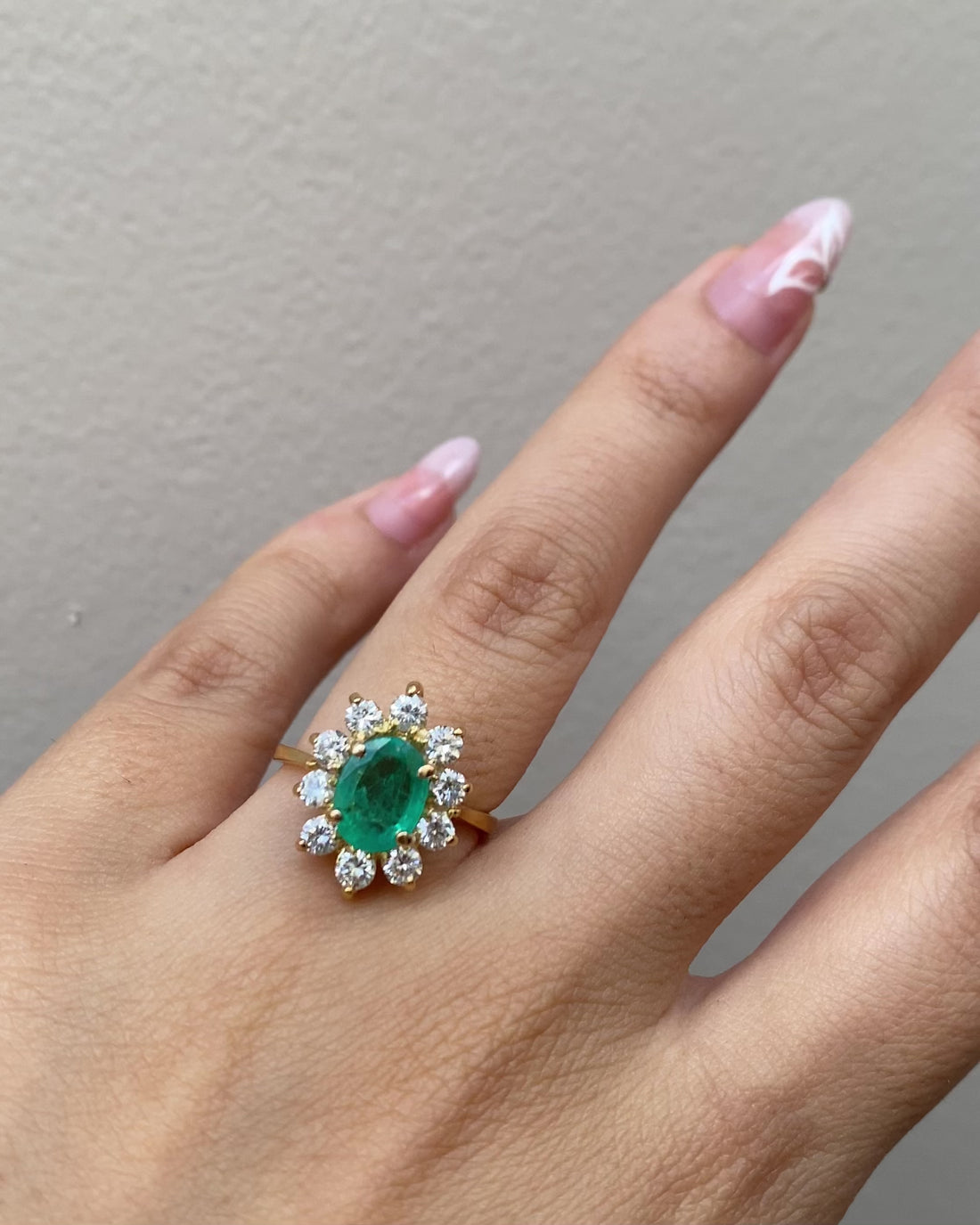 Bague Marguerite Émeraude 1.15 carat & Diamants "Adria"
