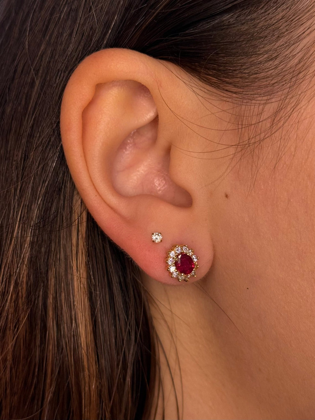 Puces Marguerite Rubis 0.80 carat &amp; Diamants 0.48 carat "Adèle" - Elliade Paris