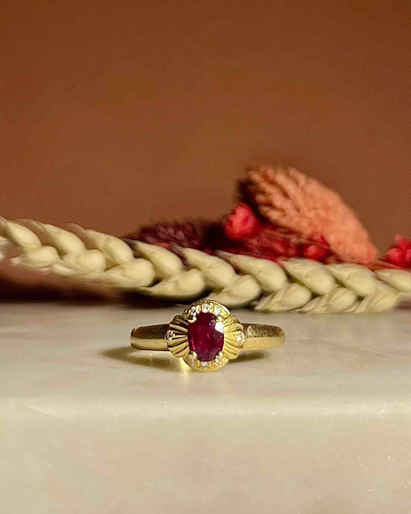 Bague Fleur Rubis &amp; Diamants "Eliodora"