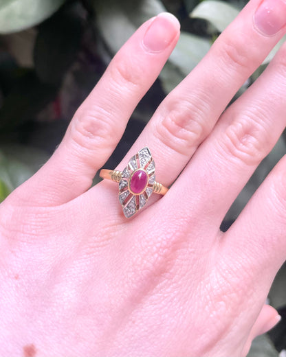 Bague Marquise style Art-Déco Rubis Cabochon &amp; Diamants &quot; Valentine&quot;