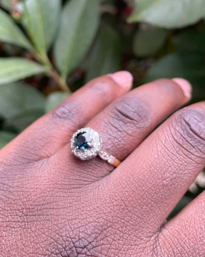 Bague Marguerite Saphir 1.05 carat &amp; Diamants &quot;Ilaria&quot;